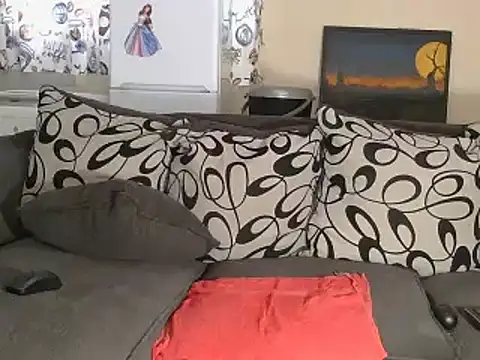 Snapshot of DollyPerryXX chatting on January 2025 08:31:01 AM DollyPerryXX online show from January 2025 08:31:01 AM