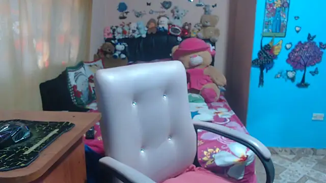 milfeddy  online show from November 2025 09:03:02 PM