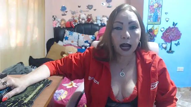 Snapshot of milfeddy_ chatting on May 2026 07:52:02 PM milfeddy online show from May 2026 07:52:02 PM