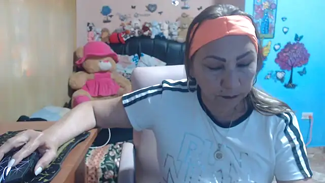 Snapshot of milfeddy_ chatting on April 2026 09:19:01 PM milfeddy online show from April 2026 09:19:01 PM