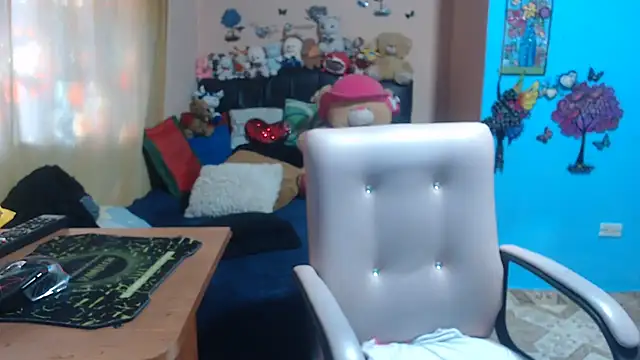 milfeddy  online show from October 2025 12:24:02 PM