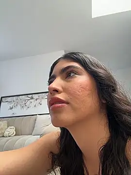 Gaby zahir  online show from November 2025 04:34:01 PM