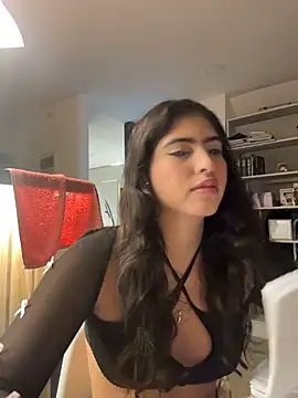 Gaby zahir  online show from November 2025 09:57:01 AM