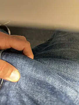 KielerMen online show from April 2026 02:23:01 AM