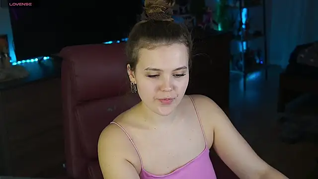 AfinaAmmor online show from March 2026 06:20:01 PM