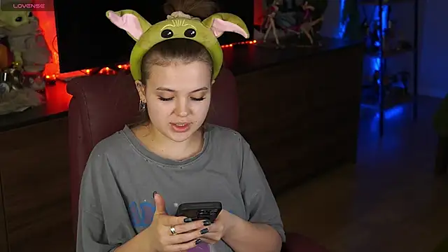 AfinaAmmor online show from April 2026 06:08:02 PM