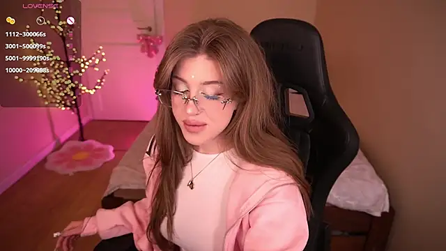 PenellopaRaw online show from February 2026 04:53:02 PM