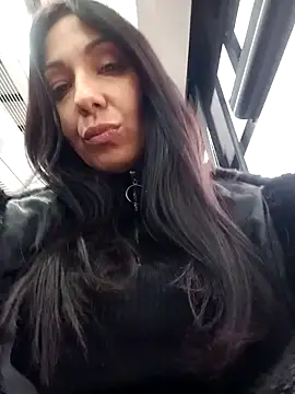 Snapshot of LeticiaWoods chatting on December 2024 11:46:01 AM LeticiaWoods online show from December 2024 11:46:01 AM