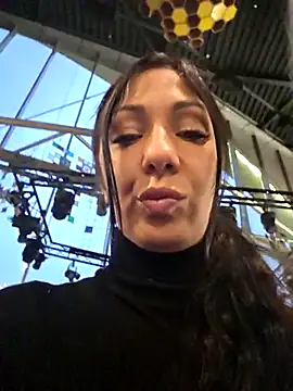 LeticiaWoods online show from November 2025 01:59:02 PM