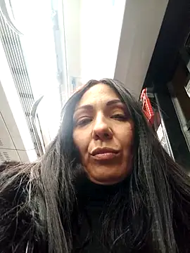 Snapshot of LeticiaWoods chatting on February 2025 05:28:01 PM LeticiaWoods online show from February 2025 05:28:01 PM