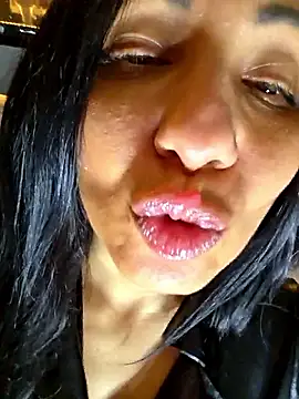 LeticiaWoods online show from February 2026 01:00:02 PM