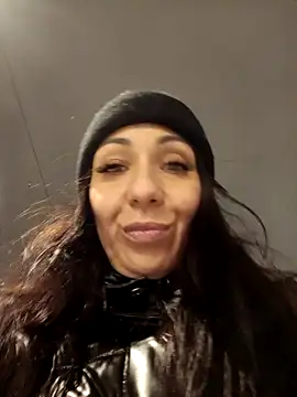 Snapshot of LeticiaWoods chatting on December 2024 07:16:02 PM LeticiaWoods online show from December 2024 07:16:02 PM