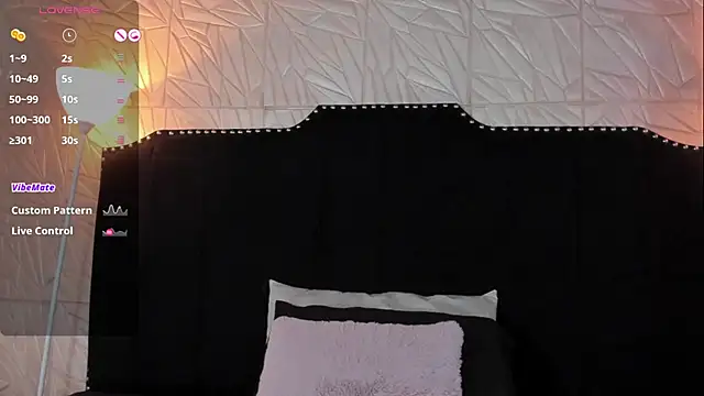 Snapshot of JennyRouse01 chatting on November 2025 10:59:02 AM JennyRouse01 online show from November 2025 10:59:02 AM