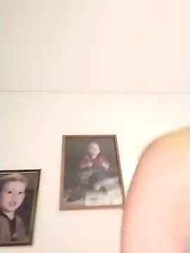 Snapshot of JennyRouse01 chatting on November 2025 11:16:02 PM JennyRouse01 online show from November 2025 11:16:02 PM