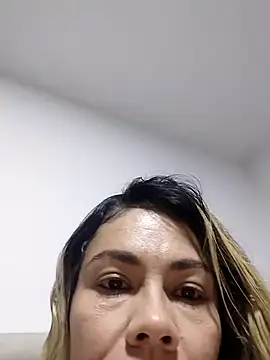 Snapshot of JennyRouse01 chatting on December 2025 12:05:01 AM JennyRouse01 online show from December 2025 12:05:01 AM