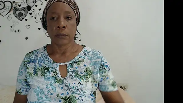 Snapshot of RoosePaarker chatting on December 2025 10:48:01 PM RoosePaarker online show from December 2025 10:48:01 PM