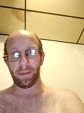 Snapshot of TaylorBlaze chatting on October 2025 12:20:02 AM TaylorBlaze online show from October 2025 12:20:02 AM