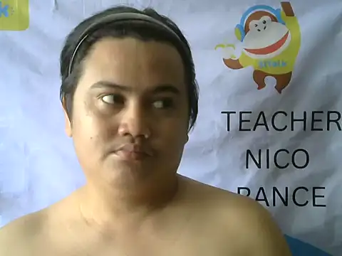 Snapshot of Yummy_Tommy21 chatting on October 2025 02:33:02 AM Yummy Tommy21 online show from October 2025 02:33:02 AM
