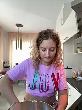 MileySummer online show from December 2025 09:15:02 AM