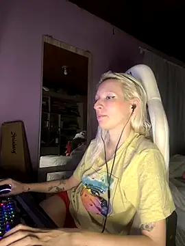 Snapshot of bunnydark00 chatting on November 2025 01:16:01 AM bunnydark00 online show from November 2025 01:16:01 AM