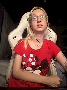 Snapshot of bunnydark00 chatting on November 2025 02:59:02 AM bunnydark00 online show from November 2025 02:59:02 AM