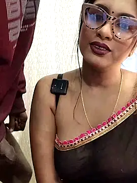 Queen Dolly online show from February 2026 05:23:02 PM