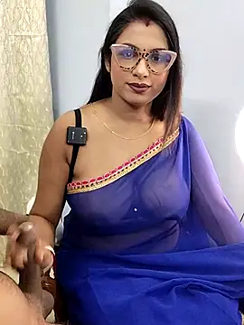 Queen Dolly online show from February 2026 05:21:02 PM