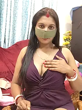Snapshot of Queen_Dolly chatting on March 2025 05:54:02 PM Queen Dolly online show from March 2025 05:54:02 PM