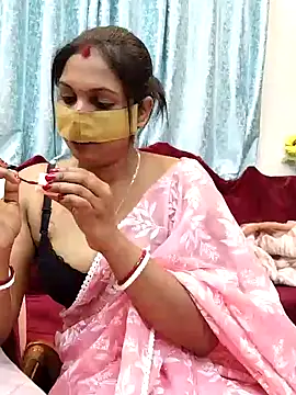Snapshot of Queen_Dolly chatting on January 2025 06:04:01 PM Queen Dolly online show from January 2025 06:04:01 PM