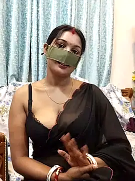 Snapshot of Queen_Dolly chatting on March 2025 05:45:02 PM Queen Dolly online show from March 2025 05:45:02 PM
