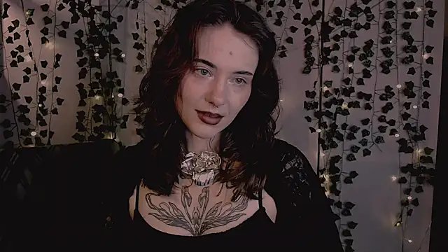 risha laas online show from November 2025 07:58:01 PM