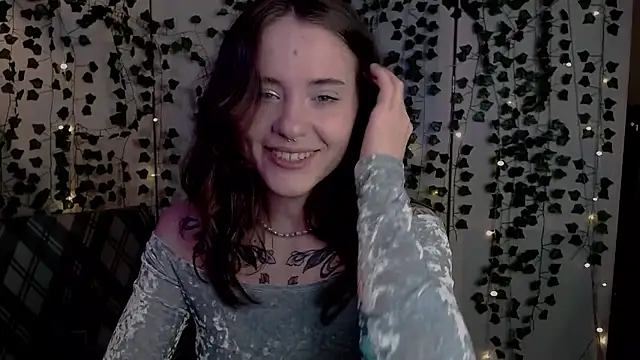 risha laas online show from April 2026 08:38:02 PM