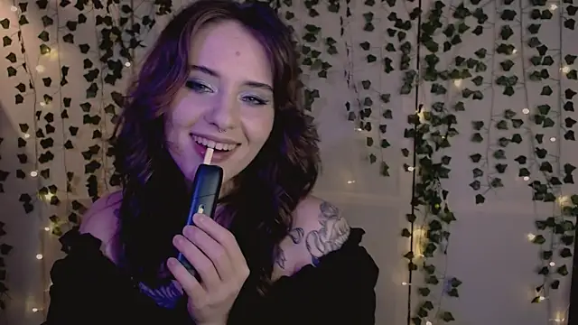 risha laas online show from December 2025 08:11:01 PM