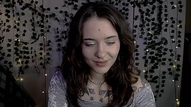 risha laas online show from April 2026 08:57:02 PM