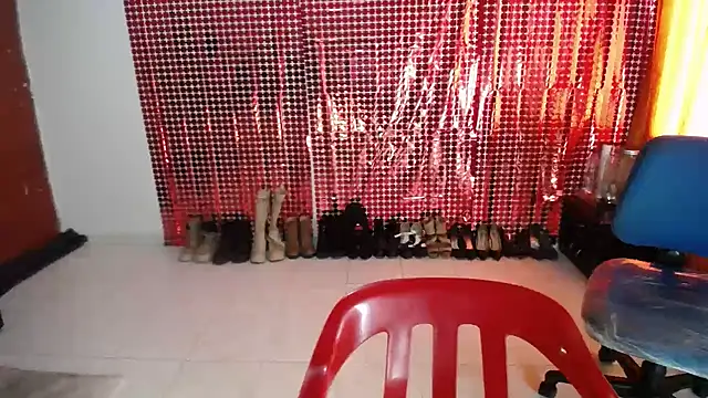 Snapshot of Sweett_Anya chatting on November 2025 07:40:01 PM Sweett Anya online show from November 2025 07:40:01 PM