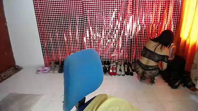 Snapshot of Sweett_Anya chatting on November 2025 07:29:02 PM Sweett Anya online show from November 2025 07:29:02 PM