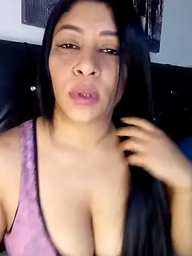 Lashmy111 online show from April 2026 06:47:02 AM