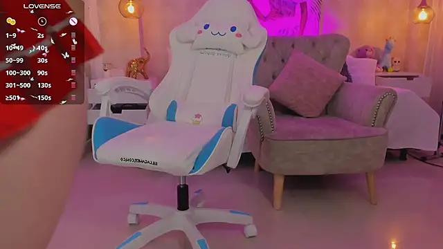 Snapshot of LITTLE-VIVI chatting on March 2025 09:45:01 AM LITTLE-VIVI online show from March 2025 09:45:01 AM