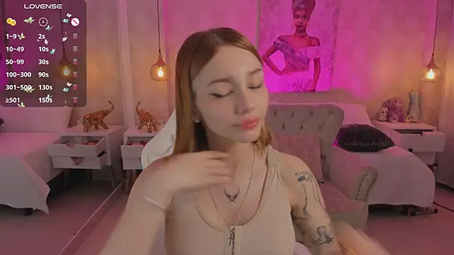 Snapshot of LITTLE-VIVI chatting on March 2025 06:42:01 AM LITTLE-VIVI online show from March 2025 06:42:01 AM