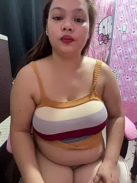 Snapshot of shaira4u chatting on June 2026 01:25:02 AM shaira4u online show from June 2026 01:25:02 AM