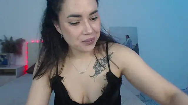 RoxannePure online show from March 2026 04:13:01 AM