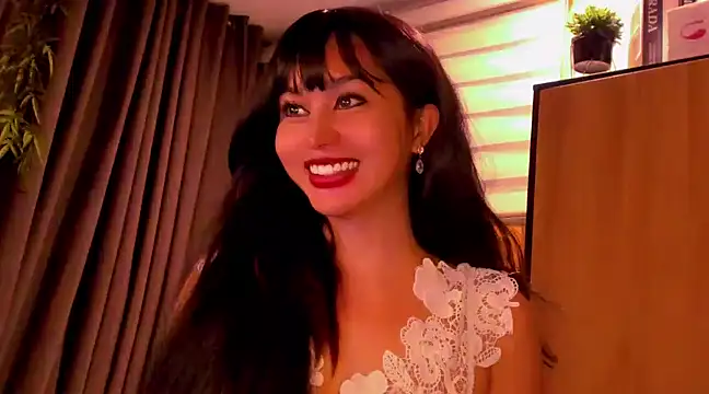 Snapshot of YOURCRISTINAS chatting on December 2024 01:31:02 AM YOURCRISTINAS online show from December 2024 01:31:02 AM