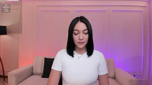 RossieRhoades online show from September 2025 05:20:01 PM