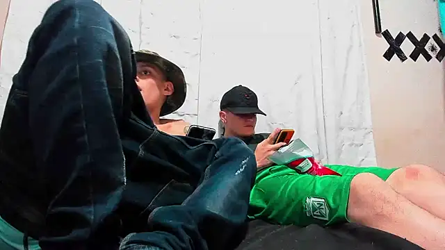 davidlatin66 online show from February 2026 02:56:02 AM