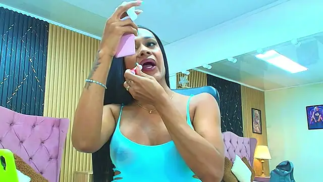 Snapshot of BARBIE_BROWNN chatting on June 2026 01:52:01 PM BARBIE BROWNN online show from June 2026 01:52:01 PM