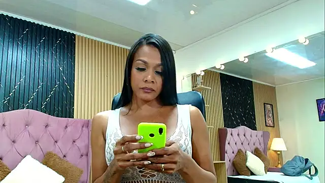 BARBIE BROWNN online show from January 2026 02:20:02 PM