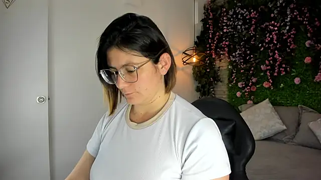 SarahDeyvis online show from January 2026 02:24:02 PM