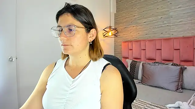 SarahDeyvis online show from October 2025 12:06:02 PM