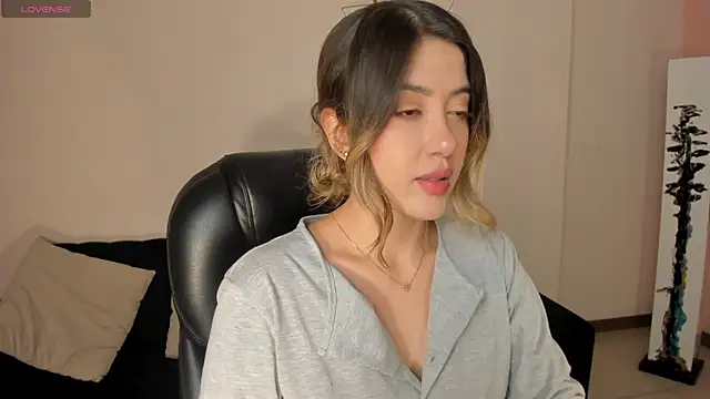 EveBensonX online show from July 2026 07:32:02 PM