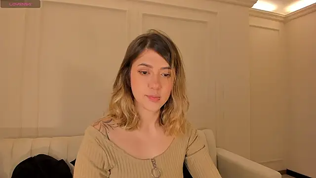 EveBensonX online show from June 2026 08:35:02 PM
